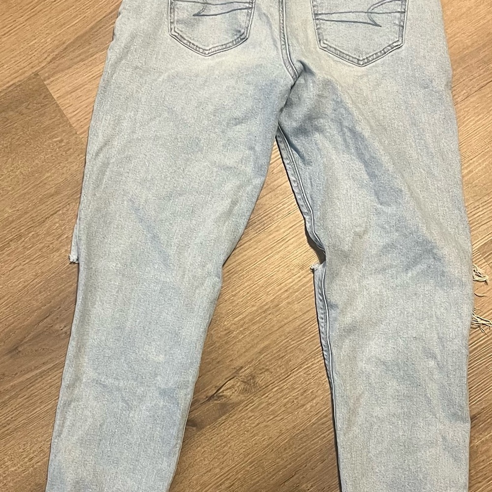 American Eagle Outfitters Light Blue Denim Jeans - Picture 2 of 4
